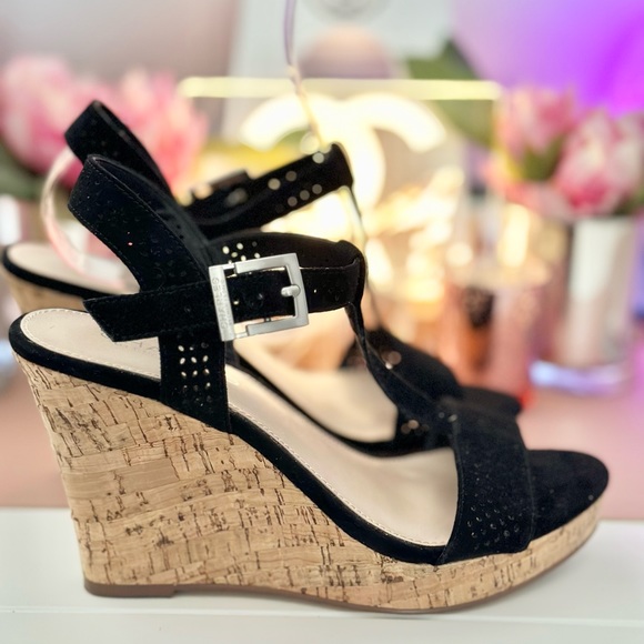 Cute Cork Wedges - Picture 3 of 4
